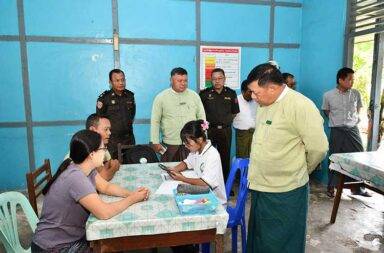 စစ်မှုထမ်းဥပဒေ အကြောင်းပြ၍ ငွေကောက်ခံ