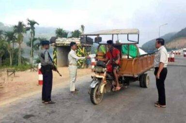ဆန်သယ်ယူခွင့်ပိတ်သဖြင့် ဆန်ဈေးတက်