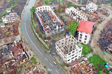 လေကြောင်းတိုက်ခိုက်မှုကြောင့် ချင်းပြည်နယ်တွင် ကလေး ၃၀ နီးပါး အပါအဝင် လူ ၁၀၀ ကျော် သေဆုံး