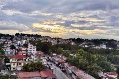 တောင်ကြီးမြို့တွင် မူးယစ်ဆေး သုံးစွဲသူများကို အုပ်ချုပ်ရေးမှူးက ဖမ်းဆီးငွေညှစ်နေသော်လည်း ရောင်းချသူ များအား ဖမ်းဆီးခြင်း မရှိသေး ဟု မြို့ခံများက ပြောသည်။