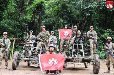 TNLA ဆုတ်ခွာပါက မန္တလေးဒေသ ထိန်းချုပ်နယ်မြေများကို MDY-PDF ဆက်လက်ကာကွယ်မည် သတင်းနှင့် မီဒီယာ ကွန်ရက်။ ၂၀၂၅ ခုနှစ်၊ အောက်တိုဘာလ ၃၀ ရက်။ MDY - PDF က လက်ရှိ ထိန်းချုပ်ထားသည့် နယ်မြေများကို ဆက်လက် ကာကွယ်ထိန်းသိမ်းရန် အတွက် မိတ်ဖက်တော်လှန်ရေး အင်အားစုများနှင့် လက်တွဲပြီး အစွမ်းကုန် ကြိုးပမ်းသွားမည်ဟု အောက်တိုဘာလ ၂၉ ရက်နေ့က ထုတ်ပြန်သည်။  တအာင်းတပ်မတော် (TNLA) က စစ်ကော်မရှင်တပ်နှင့် ကိုးကြိမ်မြောက် တွေ့ဆုံဆွေးနွေးမှုအပြီး အပစ်အခတ် ရပ်စဲရေးအတွက် သဘောတူ လက်မှတ်ရေးထိုးခဲ့ကြောင်း ထုတ်ပြန်ကြေညာခဲ့သည်။ ဤသဘောတူညီချက်အရ TNLA တပ်ဖွဲ့များသည် ၎င်းတို့ ထိန်းချုပ်သိမ်းပိုက်ထားသည့် မိုးကုတ် နှင့် မိုးမိတ် မြို့နယ်များမှ သတ်မှတ်ကာလအတွင်း ပြန်လည်ဆုတ်ခွာပေးရမည် ဖြစ်သည်။ MDY-PDF က ၎င်းတို့၏ ထုတ်ပြန်ချက်တွင် လက်ရှိ ထိန်းချုပ်ထားသည့် နယ်မြေများဖြစ်သော မန္တလေးတိုင်းမှ သပိတ်ကျင်း နှင့် စဉ့်ကူး မြို့နယ်များအား ဆက်လက်ကာကွယ်ရန် မိတ်ဖက်တော်လှန်ရေး အင်အားစုများနှင့် လက်တွဲပြီး အစွမ်းကုန် ကြိုးပမ်းသွားမည် ဟု အလေးထား ဖော်ပြခဲ့သည်။ MDY-PDF သည် ရှမ်းမြောက်စစ်ဆင်ရေးကာလအတွင်း နယ်မြေများ သိမ်းပိုက်နိုင်ခဲ့ပြီး လက်ရှိတွင် အမျိုးသား ညီညွတ်ရေး အစိုးရ (NUG) နှင့်အတူ အုပ်ချုပ်ရေးလုပ်ငန်းများပါ ဖော်ဆောင်နေသည်။ MDY-PDF ၏ ထုတ်ပြန်ချက်တွင် “ဘယ်လို ကြီးမားတဲ့ အခက်အခဲတွေပဲရှိပါစေ၊ ဖက်ဒရယ် ဒီမိုကရေစီ ရရှိရေးနဲ့ စစ်အာဏာရှင်စနစ် အမြစ်ပြတ် ချေမှုန်းရေး ဆိုတဲ့ ဘုံရည်မှန်းချက် တိုက်ပွဲတွေကို ဆက်လက် ဆင်နွှဲသွား မယ်” ဟု ပြည်သူလူထုကို ကတိပြု အသိပေးထားသည်။