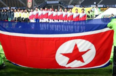 မြောက်ကိုရီးယား အမျိုးသမီး ဘောလုံးသင်း တောင်ကိုရီးယားတွင် ကစားမည်   သတင်းနှင့် မီဒီယာ ကွန်ရက်။ ၂၀၂၆ ခုနှစ်၊ မေလ ၅ ရက်။   မြောက်ကိုရီးယား အမျိုးသမီးဘောလုံးကလပ်အသင်း တောင်ကိုရီးယားနိုင်ငံကို သွားရောက် ကစားရမှာ ဖြစ်ပါတယ်။   ဒါဟာ ၈ နှစ်အတွင်း ပထမဆုံးအကြိမ် မြောက်ကိုရီးယားအားကစားသမားတွေ တောင်ကိုရီးယားမြေပေါ် ခြေချမယ့်ခရီးစဉ်လည်း ဖြစ်ပါတယ်။   မြောက်ကိုရီးယားကလပ်အသင်းဖြစ်တဲ့ နေဂိုလျန်အမျိုးသမီး ဘောလုံး အသင်း (Naegohyang Women’s FC) ဟာ တောင်ကိုရီးယားကလပ်ဖြစ်တဲ့ ဆူဝမ် အမျိုးသမီး ဘောလုံး အသင်း ( Suwon FC Women ) အသင်းနဲ့ လာမယ့် မေလ ၂၀ ရက် မှာ ယှဉ်ပြိုင်ကစားမှာဖြစ်ပါတယ်။   ဒီပွဲဟာ အာရှအမျိုးသမီး ချန်ပီယံပွဲ Asian Women's Champions League ရဲ့ ဆီမီးဖိုင်နယ်ပွဲစဉ်ဖြစ်ပြီး တောင်ကိုရီးယားနိုင်ငံ၊ ဆူဝမ် (Suwon) မြို့မှာ ကျင်းပမှာပါ။   မြောက်ကိုရီးယားဘက်က ကစားသမား ၂၇ ဦးနဲ့ ဝန်ထမ်း ၁၂ ဦး၊ စုစုပေါင်း ၃၉ ဦး လာရောက်ဖို့ စာရင်းပေးထားပါတယ်။   အခုခရီးစဉ်ဟာ ၂၀၁၈ ခုနှစ် ပြုံချမ်းဆောင်းရာသီအိုလံပစ်နောက်ပိုင်း မြောက်ကိုရီးယား အားကစားသမားတွေ တောင်ကိုရီးယားကို ပထမဆုံးအကြိမ် လာရောက်တာဖြစ်ပါတယ်။   တောင်ကိုရီးယားသမ္မတ လီဂျေမြွန်း (Lee Jae Myung) အနေနဲ့ အေးစက်နေတဲ့ နှစ်နိုင်ငံဆက်ဆံရေးကို ပြန်လည်ကောင်းမွန်အောင် ကြိုးပမ်းနေချိန်နဲ့လည်း တိုက်ဆိုင်နေပါတယ်။   ပြီးခဲ့တဲ့နှစ်တွေမှာ မြောက်ကိုရီးယားက တောင်ကိုရီးယားကို "အန္တရာယ်အရှိဆုံး ရန်သူနိုင်ငံ" လို့ သတ်မှတ်ခဲ့သလို၊ ကိုဗစ်ကြောင့် နယ်စပ်တွေပိတ်ထားခဲ့လို့ အားကစားဖလှယ်မှုတွေလည်း ရပ်ဆိုင်းနေခဲ့တာပါ။   တောင်ကိုရီးယား ပြန်လည်ပေါင်းစည်းရေးဝန်ကြီးဌာနကတော့ ဒါဟာ နိုင်ငံတကာကလပ် အသင်းအဆင့် ပြိုင်ပွဲဖြစ်တဲ့အတွက် အစိုးရအနေနဲ့ အနည်းငယ်ပဲ ပါဝင်ပတ်သက်မှာဖြစ်ပေမယ့် လိုအပ်တဲ့ ကူညီထောက်ပံ့မှုတွေတော့ ပေးသွားမယ်လို့ ပြောထားပါတယ်။     တကယ်လို့ မြောက်ကိုရီးယားအသင်းသာ နိုင်ခဲ့ရင် မေလ ၂၃ ရက်မှာ ကျင်းပမယ့် ဗိုလ်လုပွဲကို ဆက်လက်ယှဉ်ပြိုင်ရမှာဖြစ်ပြီး Melbourne City ဒါမှမဟုတ် Tokyo Verdy အသင်းနှစ်သင်းထဲက တစ်သင်းနဲ့ တွေ့ရမှာပါ။     ရှုံးခဲ့ရင်တော့ နောက်တစ်နေ့မှာပဲ နေရပ်ပြန်ကြမှာ ဖြစ်ပါတယ်။   #မြောက်ကိုရီးယားဘောလုံးအသင်း #တောင်ကိုရီးယားအမျိုးသမီးဘောလုံးအသင်း #AsianWomensChampionsLeague # NaegohyangWomensFC #SuwonFCWomen