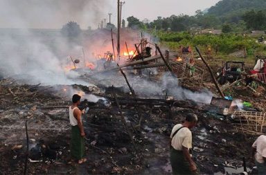 မလေးရှားကုမ္ပဏီအချို့ မြန်မာစစ်အုပ်စုတပ်ထံ လေယာဉ်အပိုပစ္စည်းများ ရောင်းချနေဟု JFM ထုတ်ပြန် သတင်းနှင့် မီဒီယာ ကွန်ရက်။ ၂၀၂၆ ခုနှစ်၊ အောက်တိုဘာလ ၈ ရက်။ မြန်မာစစ်အုပ်စုက အရပ်သား ပြည်သူများအပေါ် လေကြောင်းမှ အကြမ်းဖက် ဗုံးကြဲ တိုက်ခိုက်မှုများကို အရှိန်မြှင့် ဆောင်ရွက်နေချိန်တွင် မလေးရှား အစိုးရနှင့် ဆက်နွှယ်နေသည့် ကုမ္ပဏီအချို့ အပါအဝင် မလေးရှား စီးပွားရေး လုပ်ငန်းများသည် မြန်မာစစ်အုပ်စုတပ်ထံ စစ်ဘက်ဆိုင်ရာ ပစ္စည်းများနှင့် လေယာဉ် အပိုပစ္စည်းများ ရောင်းချ ထောက်ပံ့ပေးနေကြောင်း Justice For Myanmar (JFM) က ထုတ်ဖော် ပြောဆိုလိုက်သည်။ မလေးရှား အစိုးရက စစ်အုပ်စု ခေါင်းဆောင် ဦးမင်းအောင်လှိုင်အား တရားဝင် ခရီးစဉ်အဖြစ် လာရောက်ရန် ဖိတ်ခေါ် လက်ခံ ကြိုဆိုရန် ပြင်ဆင်နေချိန်တွင် အဆိုပါ ပူးပေါင်း ကြံရာပါ ပတ်သက်မှုများ ဖော်ထုတ်လိုက် ခြင်းလည်း ဖြစ်သည်။ အဆိုပါ ထုတ်ပြန်ချက်ကို JFM က အောက်တိုဘာ ၇ ရက်နေ့တွင် ထုတ်ပြန်လိုက်သည်။ စစ်အုပ်စုတပ်၏ လေကြောင်း တိုက်ခိုက်မှုများကို နေ့စဉ်နှင့်အမျှ ရင်ဆိုင်နေရသည့် လူ့အခွင့်ရေး တက်ကြွ လှုပ်ရှားနေသူ ကချင်လူငယ်တစ်ဦးကလည်း မလေးရှား အပါအဝင် ပြည်ပကုမ္ပဏီများ၏ ထောက်ပံ့မှု ကြောင့် စစ်အုပ်စု၏ လေကြောင်း အန္တရာယ် ပိုမို ကြီးမားလာရကြောင်း ပြောသည်။ “ဘယ်လိုပဲ ထုတ်ပြန်ချက်တွေ ထုတ်ပြီး တောင်းဆိုနေပါစေ ဘယ်နိုင်ငံကမှ ကျနော်တို့ လူထုတွေ အသက် ဆုံးရှုံးနေရတာတွေကို မစာနာဘူးလို့ပဲ ခံစားရတယ်။ အခု မလေးရှားကလည်း မင်းအောင်လှိုင်ကို တရားဝင် ပုံစံမျိုး လက်ခံလိုက်တယ်။ လူထုကို နေ့တိုင်းသတ်နေတဲ့ ရာဇဝတ်ကောင်ကို သူတို့က ဝိုင်းပြီး အသိအမှတ်ပြု နေတာ။ သူ့ရဲ့ ခရီးစဉ်မတိုင်ခင်လေးမှာ ရခိုင်၊ ချင်း၊ တနင်္သာရီ၊ ကရင် အကုန်ပါပဲ လေကြောင်းကနေ ဗုံးကြဲနေ တာ။ ကျနော်တို့ ကချင်ဆိုလည်း ဒီတိုင်းပဲလေ။ လူထုက နေ့တိုင်း သေနေရတာ။ တရုတ်၊ ထိုင်း၊ မလေး၊ အိန္ဒိယ ဒီနိုင်ငံတွေက အခုလို ဆက်ဆံနေတာတွေ့တော့ အရမ်းအံ့ဩတယ်” ဟု ပြောသည်။ ပေါက်ကြားလာသည့် လျှို့ဝှက် စာရွက်စာတမ်းများနှင့် ကုန်သွယ်ရေး အချက်အလက်များအရ FJ Global၊ Asia AeroTechnic (AAT) နှင့် Skyways Technics Asia ဆိုသည့် မလေးရှား ကုမ္ပဏီ ၃ ခုသည် ၂၀၂၃ ခုနှစ်မှ ၂၀၂၆ ခုနှစ်အတွင်း မြန်မာစစ်အုပ်စုတပ်၊ ၎င်း၏ ကြားခံ လက်နက်ပွဲစားများနှင့် စီးပွားရေး ပူးပေါင်း လုပ်ဆောင်ခဲ့ကြပ ြီး တိုက်ခိုက်ရေး ဂျက်လေယာဉ်များ၊ ဒရုန်းများနှင့် ရဟတ်ယာဉ်များအတွက် အပိုပစ္စည်းများ ရောင်းချပေး ခြင်းနှင့် ပြုပြင်ထိန်းသိမ်းရေး ဝန်ဆောင်မှုများကို ထောက်ပံ့ပေးခဲ့ကြသည်ဟု ဆိုသည်။ အထူးသဖြင့် မလေးရှား ဝန်ကြီးချုပ်ရုံး လက်အောက်ခံ အဖွဲ့အစည်းက ရာနှုန်းပြည့် ပိုင်ဆိုင်သော ငွေကြေး ထောက်ပံ့မှု ရရှိထားသည့် FJ Global ကုမ္ပဏီသည် စစ်အုပ်စုတပ်၏ K-8W တိုက်ခိုက်ရေး ဂျက်လေယာဉ်၊ Orlan-10E ဒရုန်း၊ Ka-28၊ Mi-17 နှင့် Mi-2 ရဟတ်ယာဉ်များအတွက် စက်ပစ္စည်း အစိတ်အပိုင်းများ ဝယ်ယူရန် နိုင်ငံတကာ ပေးသွင်းသူများထံ ဈေးနှုန်း တောင်းခံလွှာများ အကြိမ်ကြိမ် ပေးပို့ခဲ့ကြောင်း JFM က ဖော်ထုတ် ထားသည်။ ထို့ပြင် မလေးရှား အစိုးရ အေဂျင်စီတစ်ခုက ရာနှုန်းပြည့် ပိုင်ဆိုင်သည့် AAT ကုမ္ပဏီထံသို့လည်း ၂၀၂၆ ခုနှစ် ဖေဖော်ဝါရီလအတွင်း မြန်မာစစ်အုပ်စုတပ် အင်ဂျင်နီယာများ သွားရောက်ကာ စစ်တပ်ပိုင် Airbus A319 လေယာဉ် ပြုပြင်ရေးအတွက် သွားရောက် ဆွေးနွေးခဲ့ကြသည်။ ရခိုင်ဒေသက လူမှုကယ်ဆယ်ရေး လုပ်နေသူ လူငယ်တစ်ဦးကလည်း “ကျနော်တို့ ဒေသမှာ မြေပြင်မှာ မြို့တွေ၊ ရွာတွေကို လေယာဉ် နဲ့ နေ့တိုင်း ဗုံးကြဲနေတာ။ ကလေးရော၊ လူကြီးရော သေနေကြရတယ်။ အခုဆိုရင် ရခိုင်ကို စစ်အုပ်စုက ဗုံးကြဲရတာ ပိုရဲလာတာပေါ့။ ပြည်သူတွေကို သတ်ဖို့ ပြည်သူတွေကို သေစေချင်လို့ ဒီလို မစာမနာလုပ်နေတာ။ ဒီအောက်တိုဘာလထဲမှာဆိုရင် လေယာဉ်လာမကြဲတဲ့နေ့ကို မရှိဘူး။ ဒါတွေကို ချက်ချင်း တားဆီးပေးစေချင်ပါတယ်” ဟု ပြောသည်။ တစ်ဖက်တွင်လည်း မလေးရှား အစိုးရသည် လာမည့် နိုဝင်ဘာလဆန်းတွင် ကျင်းပမည့် ၄၉ ကြိမ်မြောက် အာဆီယံ ထောက်လှမ်းရေး အသိုက်အဝန်း ညီလာခံသို့ စစ်အုပ်စု သတင်းရဲတပ်ဖွဲ့ ညွှန်ကြားရေးမှူး ဦးဆောင်သည့် ကိုယ်စားလှယ်အဖွဲ့ကို လေယာဉ်လက်မှတ်နှင့် တည်းခိုစရိတ် ကျခံကာ ဖိတ်ကြားထားသည်။ မလေးရှား အစိုးရ၏ လုပ်ရပ်များနှင့် ပတ်သက်၍ Justice For Myanmar ၏ ပြောရေးဆိုခွင့်ရှိသူ မရတနာမောင်က “အစုလိုက်အပြုံလိုက် ရက်စက်ကြမ်းကြုတ်မှုတွေ ကျူးလွန်နေတဲ့ စစ်တပ်ကို မိမိနိုင်ငံ ကုမ္ပဏီတွေက ထောက်ပံ့ပေးနေတာတွေကို တားဆီးဖို့ ဘာမှ မလုပ်ဆောင်ဘဲ၊ စစ်ရာဇဝတ်ကောင် မင်းအောင် လှိုင်ကို မဟုတ်မမှန်တဲ့ တရားဝင်မှု ပေးအပ်ပြီး လူတွေကို သူ့ရဲ့ ရာဇဝတ်စစ်အုပ်စုလက်ထဲ ပြန်လွှဲအပ်နေတဲ့ မလေးရှားနိုင်ငံရဲ့ လုပ်ရပ်တွေကို ကျမတို့ ရှုတ်ချပါတယ်” ဟု ပြောသည်။ ထို့ကြောင့် မလေးရှား အစိုးရအနေဖြင့် စစ်အုပ်စုထံ စစ်ဘက်သုံး ပစ္စည်းများနှင့် ဝန်ဆောင်မှုများ ပေးအပ်နေ သည့် မလေးရှား ကုမ္ပဏီများကို ချက်ချင်း စုံစမ်း စစ်ဆေးပိတ်ပင်ရန်နှင့် စစ်အုပ်စုအား မှားယွင်းသော တရားဝင် မှု ပေးနေခြင်းများကို ရပ်တန့်ရန် JFM က တောင်းဆိုထားသည်။ အလားတူ ဩစတြေးလျ၊ ကနေဒါ၊ အီးယူ၊ ယူကေနှင့် အမေရိကန် ပြည်ထောင်စုတို့ အနေဖြင့်လည်း မြန်မာ စစ်အုပ်စုတပ်ထံ ပစ္စည်း ထောက်ပံ့ပေးသွင်းနေသည့် ကြားခံပွဲစား ကုမ္ပဏီများကို အမြန်ဆုံး ဒဏ်ခတ် ပိတ်ဆို့ အရေးယူပေးရန် Justice For Myanmar က တိုက်တွန်းထားသည်။ ဓာတ်ပုံ - ( စစ်အုပ်စုတပ် လေကြောင်းမှ ဗုံးကြဲမှုကြောင့် မီးလောင် ပျက်စီးသွားသည့် ပုဏ္ဏားကျွန်းမြို့နယ် ဗျာလ စစ်ဘေးရှောင်စခန်းကို တွေ့ရစဉ်။ / Crd - AA Info Desk)